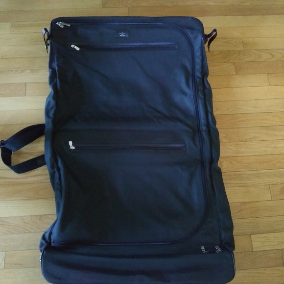 Men's Louis Vuitton overnight bag and garment bag - Picture 8 of 14